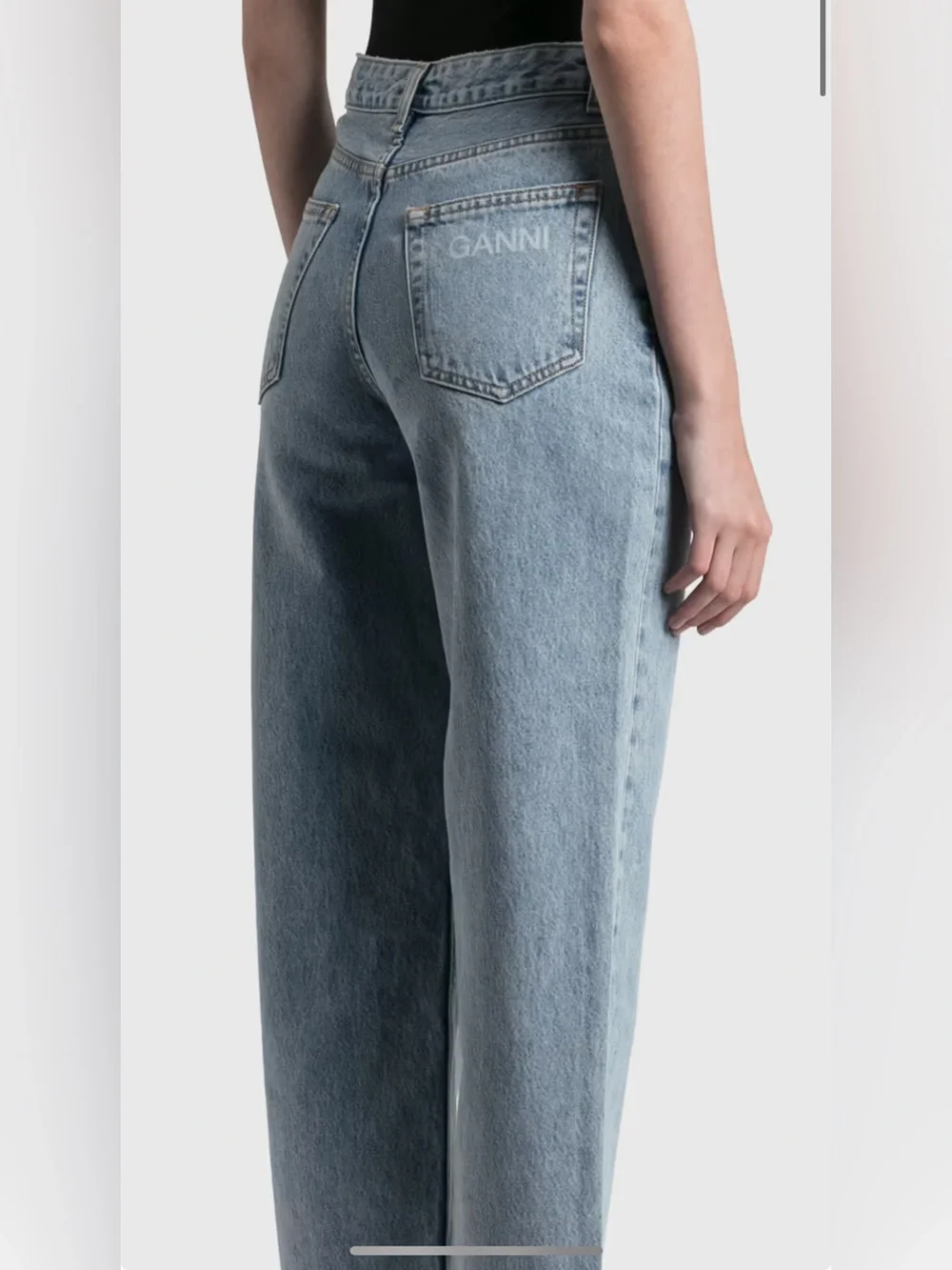 NWT GANNI jeans size 31 indigo wash classic high waisted cropped jeans F5718
